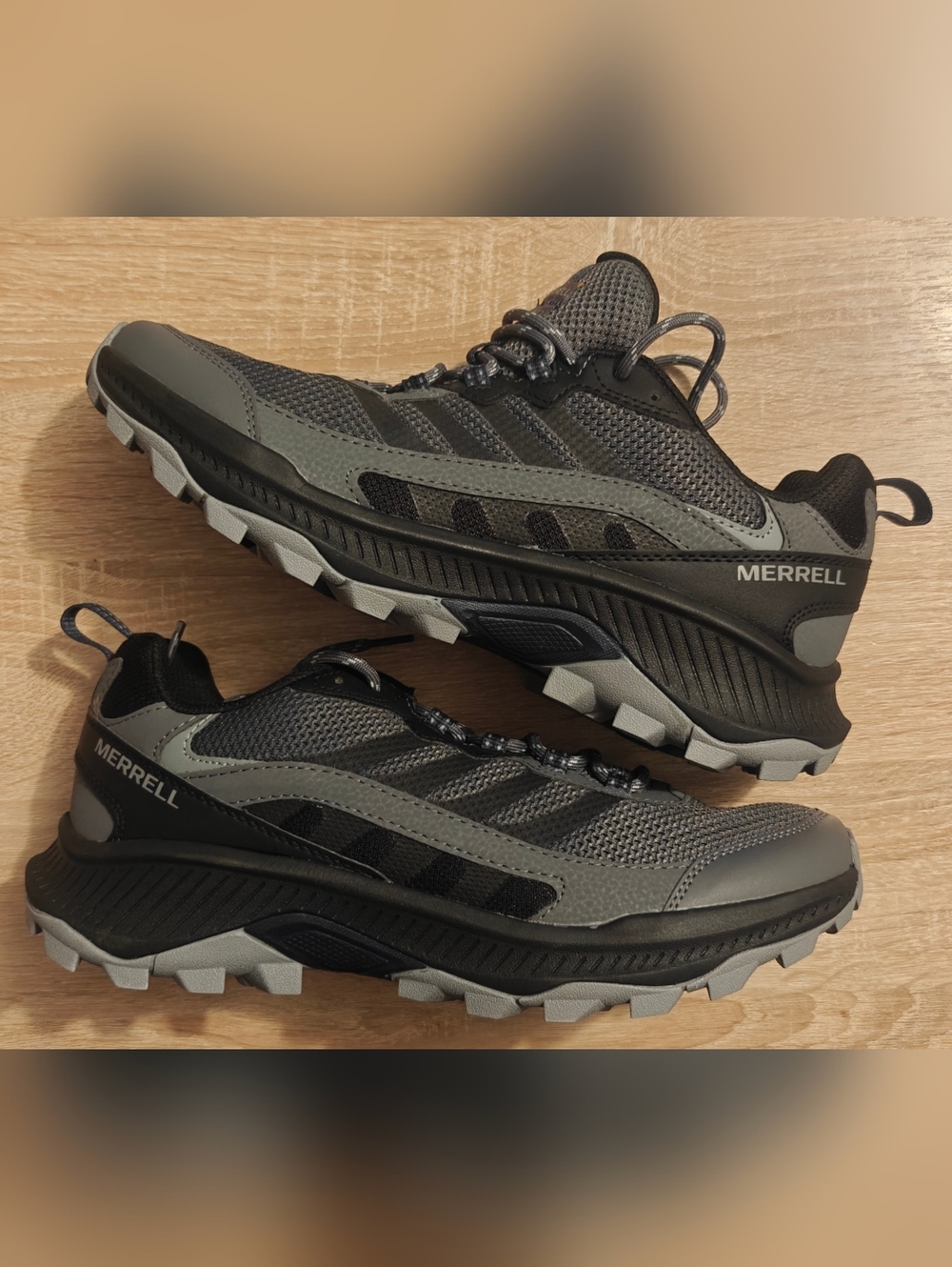 Merrell Men's Speed Strike 2.0 Low Hiking Boots Sz 9.5